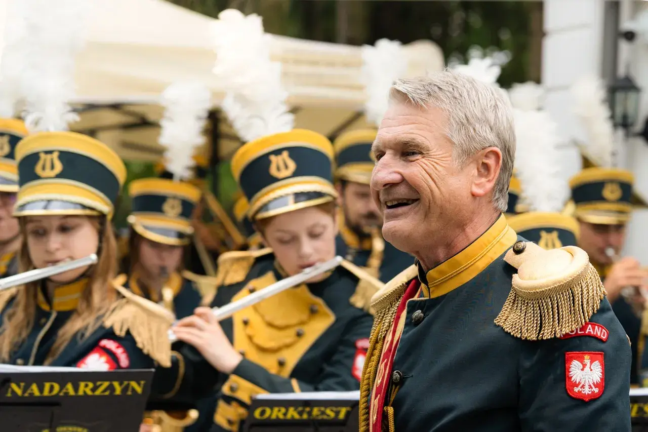 Orkiestra_Wernisaż_RenataWojciechowska_small-9